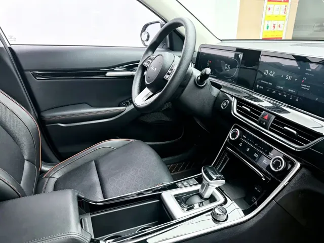 Kia Seltos — Фото автомобиля 19