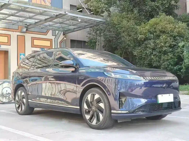 Dongfeng eπ 008 — Фото автомобиля 3