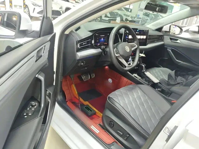 Volkswagen Sagitar — Фото автомобиля 15