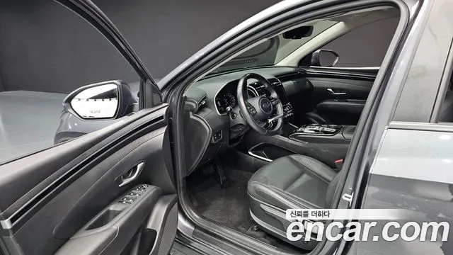Hyundai Tucson Tucson (NX4) Бензин 1.6 турбо 2WD — Фото автомобиля 11
