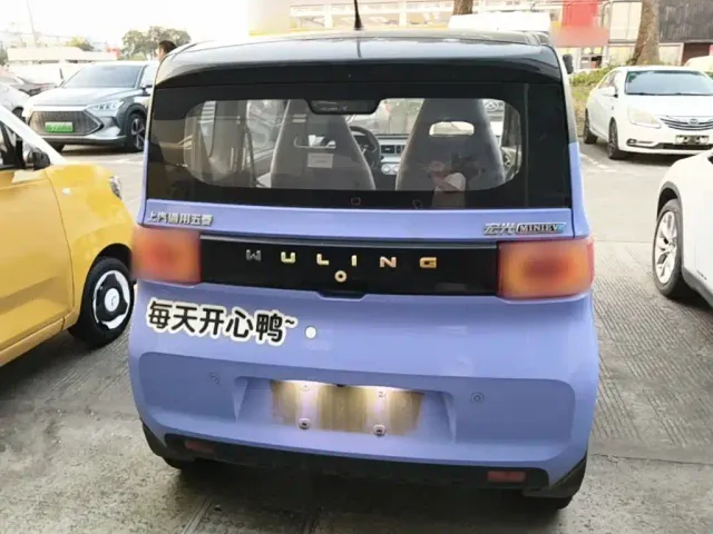 Wuling Hongguang Mini EV — Фото автомобиля 5