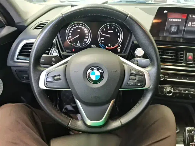 BMW 1 Series — Фото автомобиля 10
