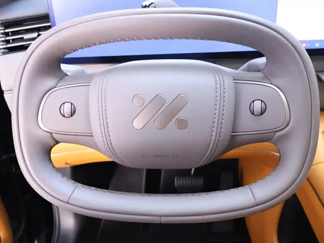 IM Motors LS8 — Фото автомобиля 16