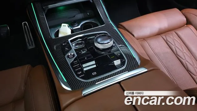 BMW X7 — Фото автомобиля 9