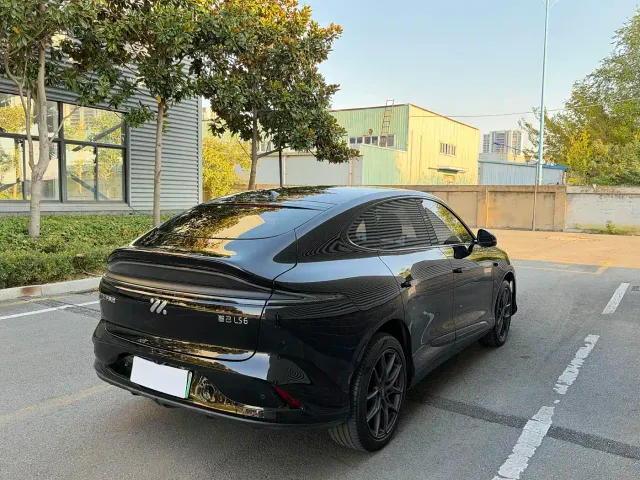 IM Motors LS6 — Фото автомобиля 11