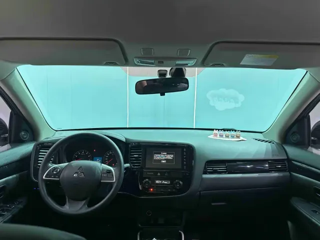 Mitsubishi Outlander — Фото автомобиля 10
