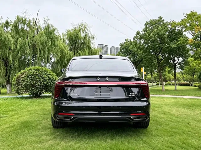 Hongqi H5 — Фото автомобиля 4