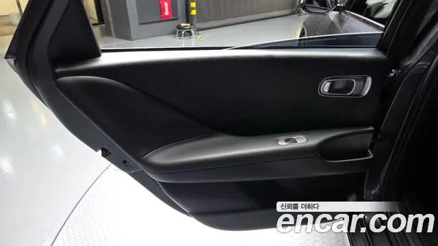 Hyundai Ioniq 6 — Фото автомобиля 14