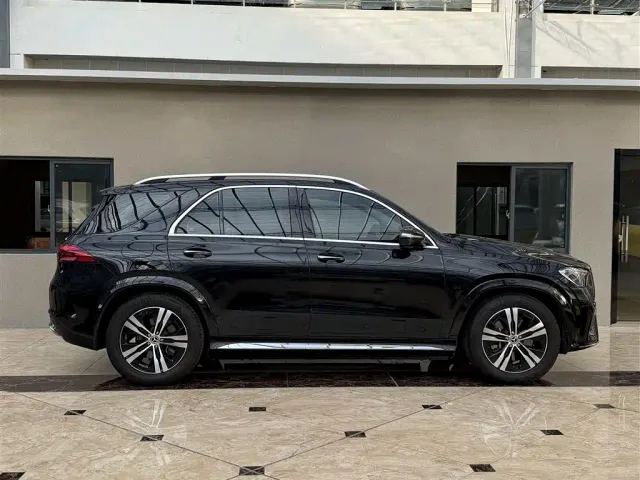 Mercedes-Benz GLE-Class — Фото автомобиля 3