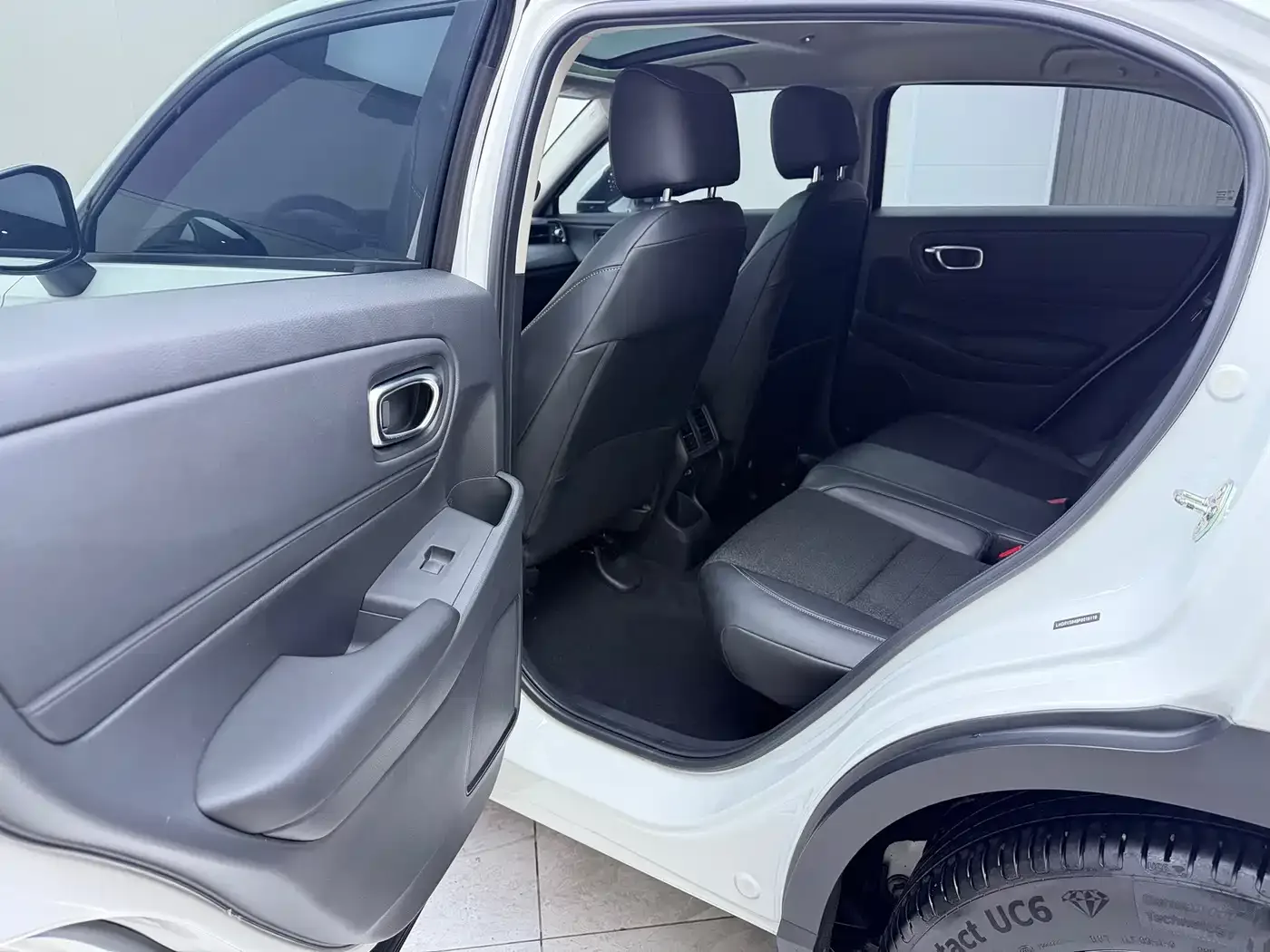 Honda Vezel 2023 1.5L CVT Technology Edition — Фото автомобиля 15