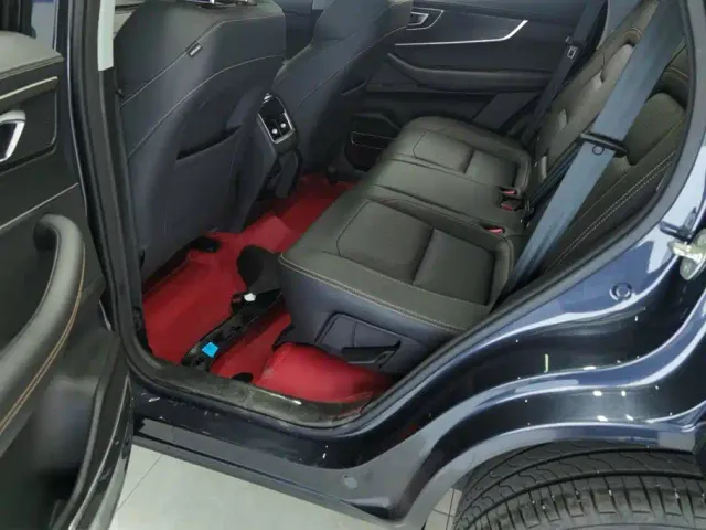 Chery Tiggo 8 — Фото автомобиля 11