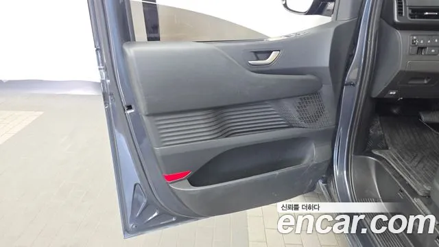 Hyundai Staria — Фото автомобиля 13