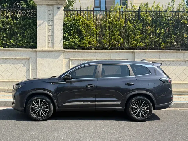 Chery Tiggo 8 PLUS — Фото автомобиля 3