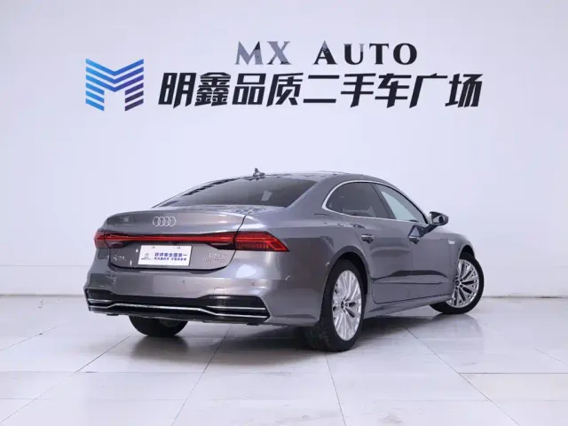 Audi A7L — Фото автомобиля 7