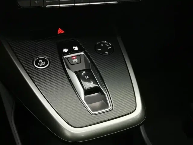 Audi Q4 e-tron — Фото автомобиля 13