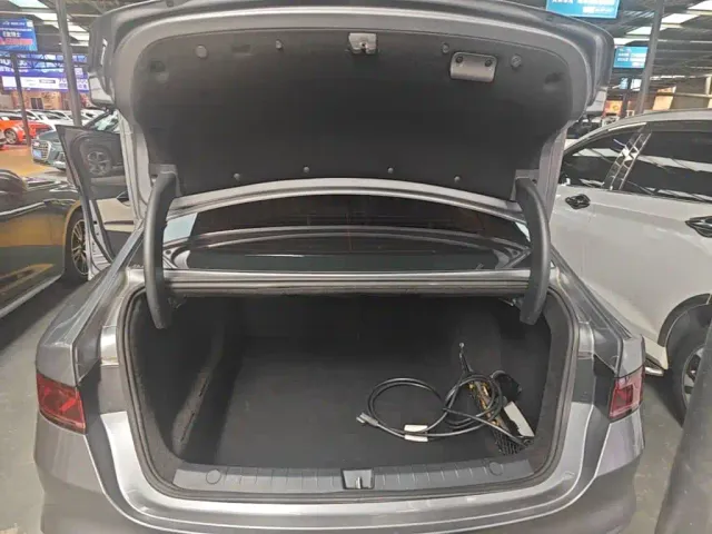 BYD Qin PLUS 2021 DM-i 55KM Flagship — Фото автомобиля 18