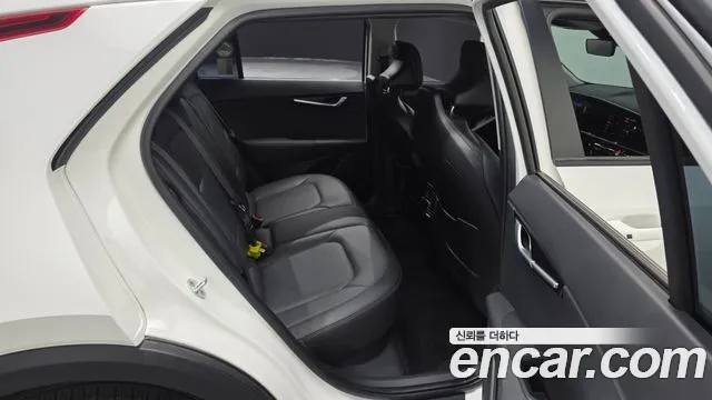 Kia Niro — Фото автомобиля 18