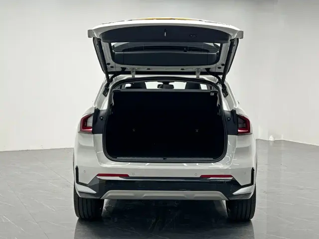 BMW X1 — Фото автомобиля 10