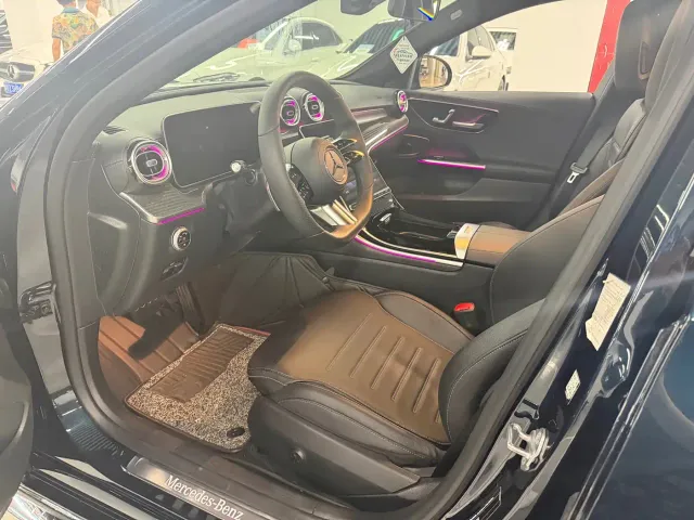Mercedes-Benz C-Class — Фото автомобиля 6