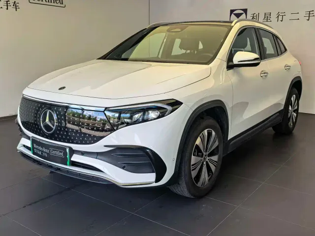 Фотография автомобиля — Mercedes-Benz EQA