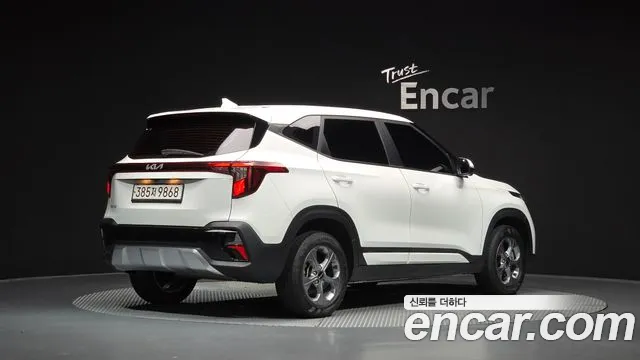 Kia Seltos Новый Seltos Бензин 2.0 2WD — Фото автомобиля 2