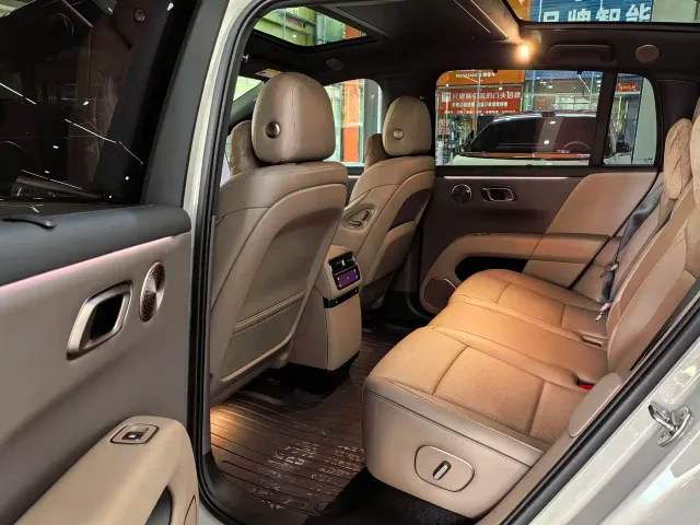 Li Auto i6 — Фото автомобиля 8
