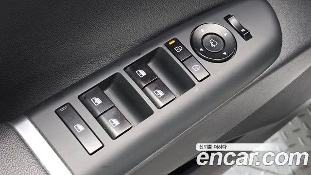 Hyundai Grandeur Grandeur (GN7) — Фото автомобиля 27