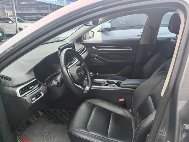 Geely Emgrand — Фото автомобиля 4