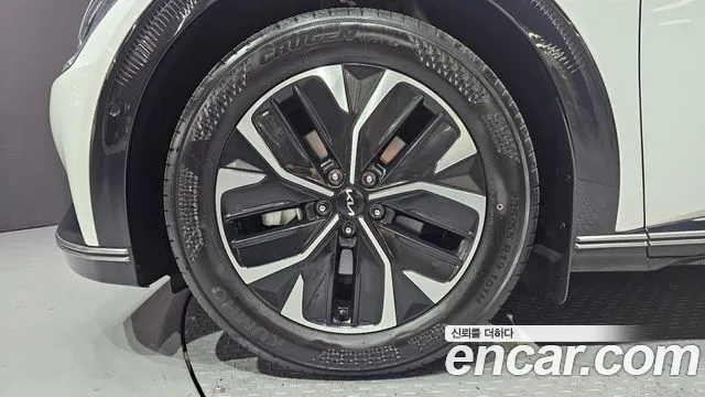 Kia EV6 — Фото автомобиля 5