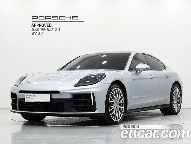 Фотография автомобиля — Porsche Panamera 976