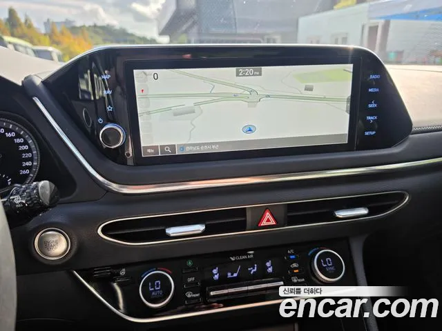 Hyundai Sonata — Фото автомобиля 10