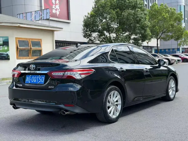 Toyota Camry — Фото автомобиля 16