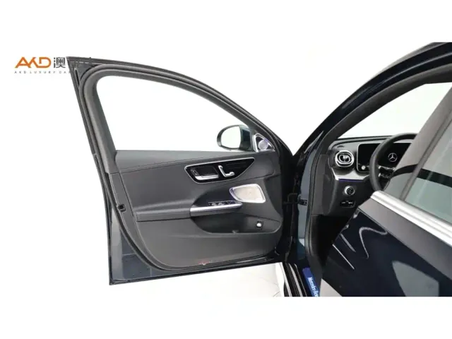 Mercedes-Benz C-Class — Фото автомобиля 10