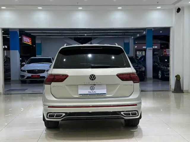 Volkswagen Tiguan L — Фото автомобиля 8