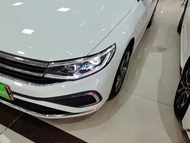 Volkswagen Bora — Фото автомобиля 23