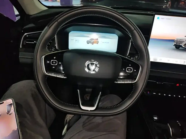 Changan CS75 — Фото автомобиля 10