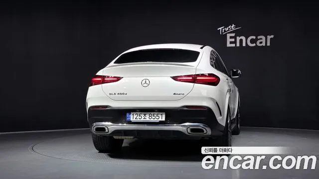Mercedes-Benz GLE-Class — Фото автомобиля 4