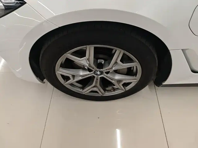 BMW i3 — Фото автомобиля 22