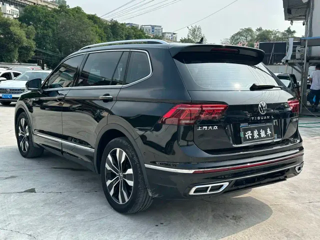 Volkswagen Tiguan L — Фото автомобиля 5