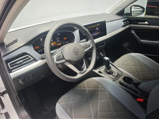 Volkswagen Lavida — Фото автомобиля 10
