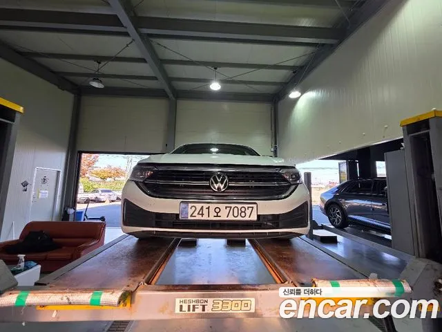 Фотография автомобиля — Volkswagen Jetta 7th Gen