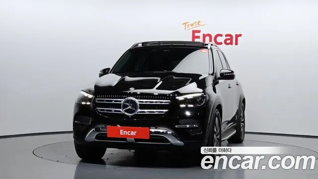 Mercedes-Benz GLE-Class — Фото автомобиля 3