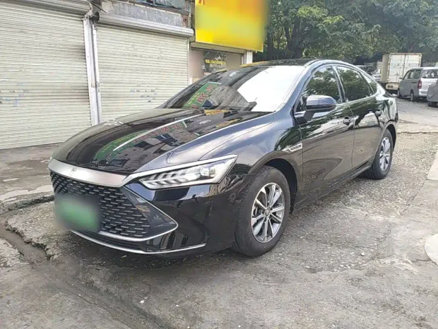 Фотография автомобиля — BYD Qin PLUS