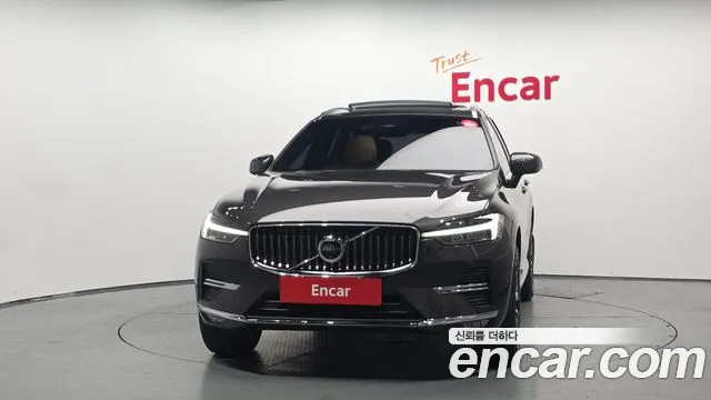 Вольво XC60 — Фото автомобиля 3