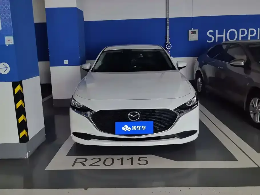 Mazda Mazda3 Axela 2021 2.0L Automatic Quality Edition — Фото автомобиля 2