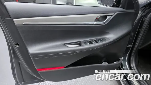 Hyundai Grandeur Premium — Фото автомобиля 24