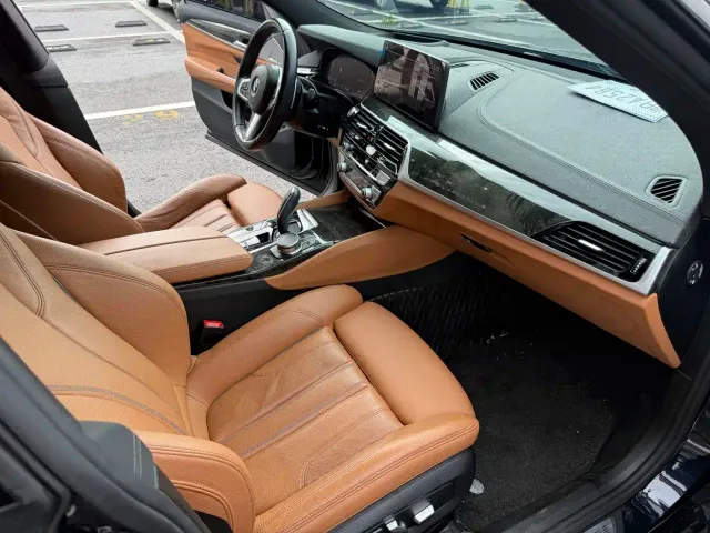 BMW 6 Series Gran Turismo — Фото автомобиля 9