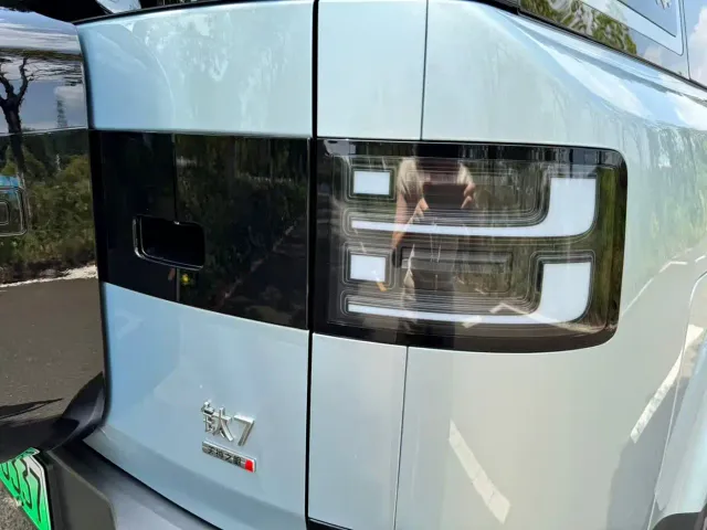 BYD FangChengBao Titanium 7 — Фото автомобиля 28