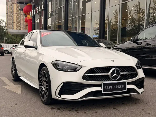 Mercedes-Benz C-Class — Фото автомобиля 4