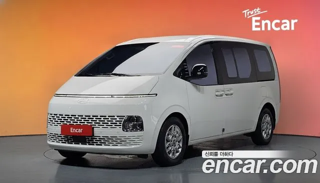 Фотография автомобиля — Hyundai Staria